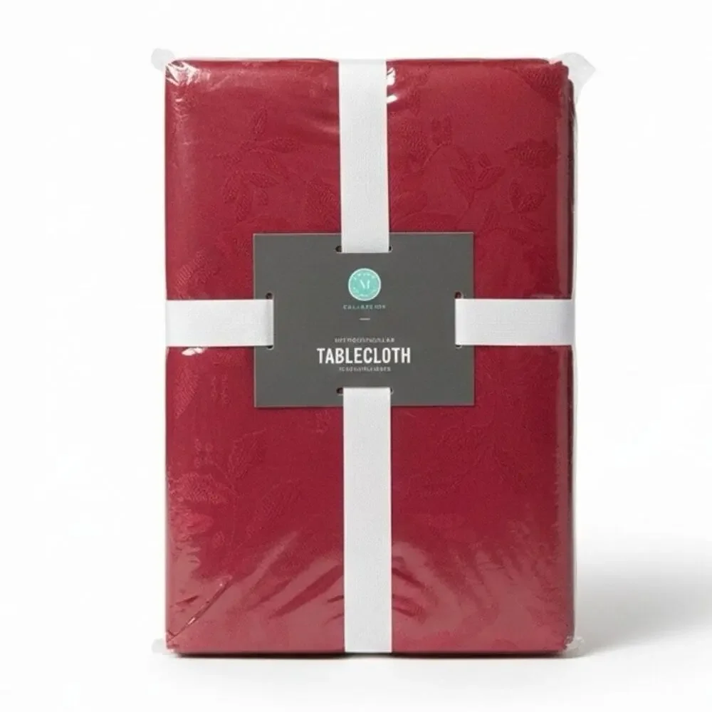 Martha Stewart Collection Tablecloth Rectangular 102” + 6 Napkins Holiday Holly